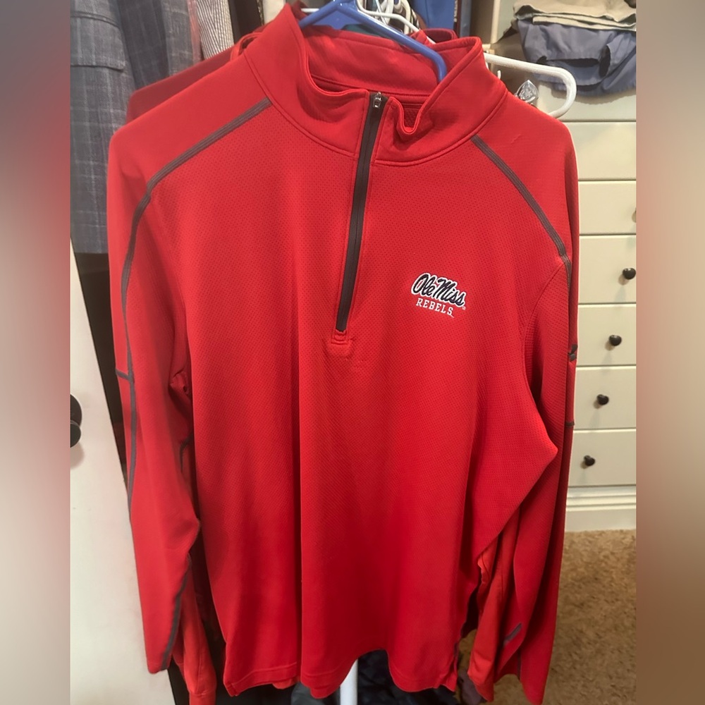Under Armour Ole Miss pullover size XL